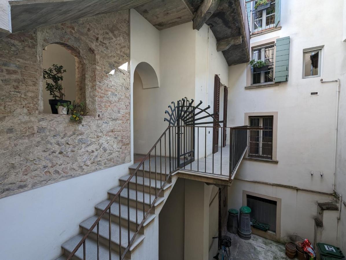 Papavero Piazza Delfino Bergamo Eksteriør billede
